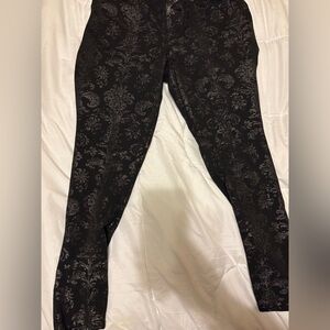 HUE Black Leggings with Subtle Metallic Pattern